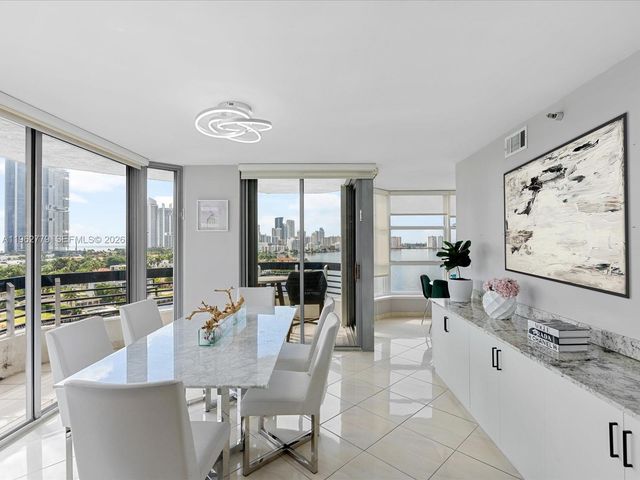 19195 NE 36th Ct 1010, Aventura, FL 33180