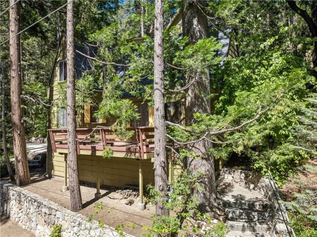 404 Hillside, Lake Arrowhead, CA 92352