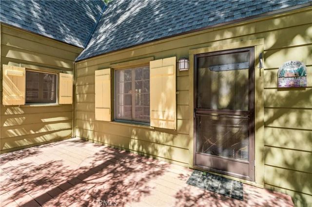 404 Hillside, Lake Arrowhead, CA 92352