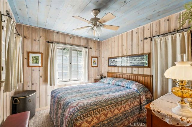 404 Hillside, Lake Arrowhead, CA 92352