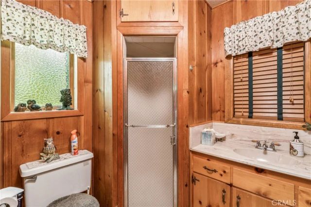 404 Hillside, Lake Arrowhead, CA 92352