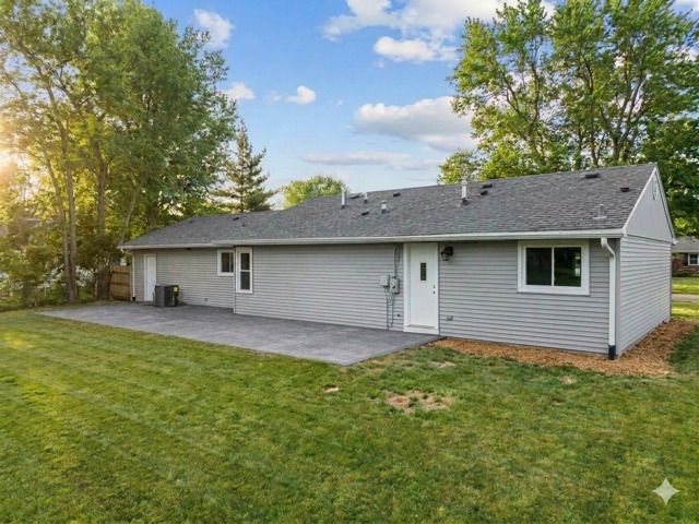 2930 Dundee Road, Northbrook, IL 60062