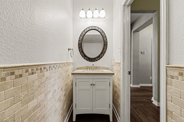 2109 Glen Manor Road, Corinth, TX 76208