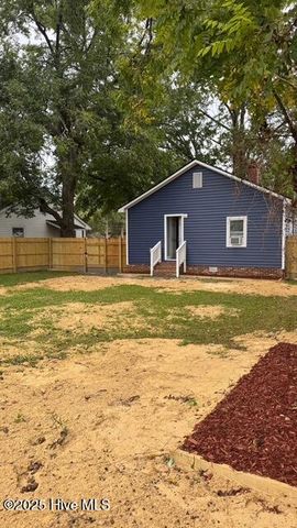 102 Howell Street, Greenville, NC 27834