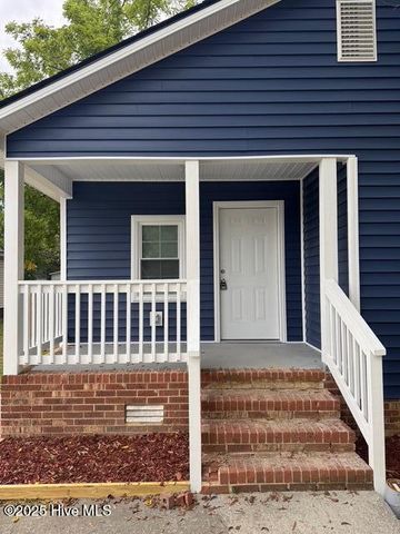 102 Howell Street, Greenville, NC 27834