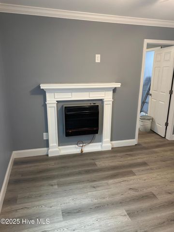 102 Howell Street, Greenville, NC 27834