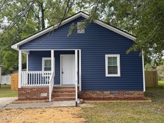 102 Howell Street, Greenville, NC 27834