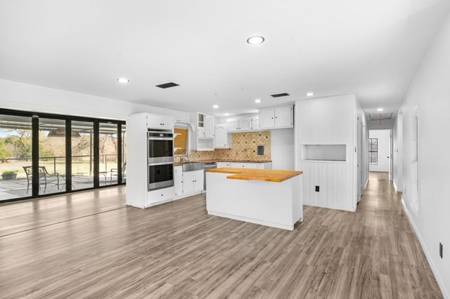 1012 County Road 701a, Cleburne, TX 76031