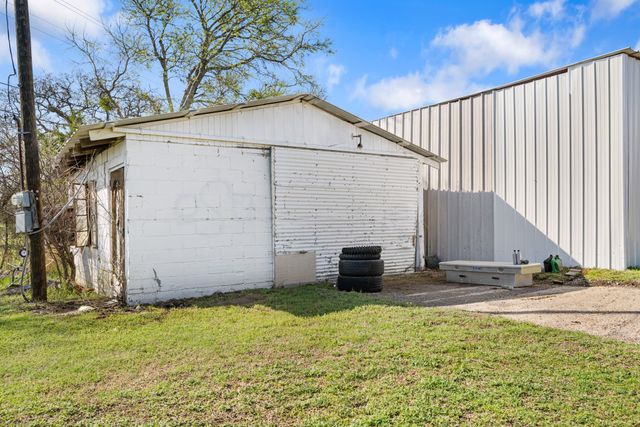 1012 County Road 701a, Cleburne, TX 76031