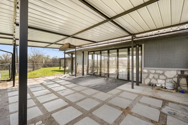 1012 County Road 701a, Cleburne, TX 76031