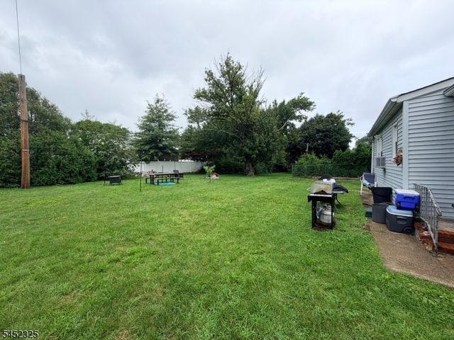25 Lyall Rd, Clifton City, NJ 07012
