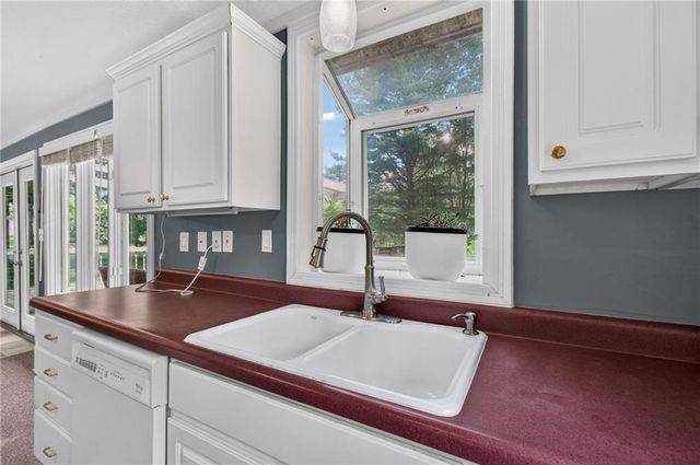 21405 S Harper Road, Peculiar, MO 64078