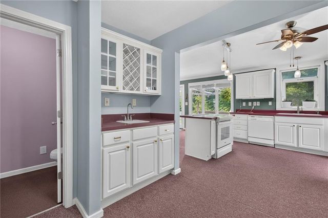 21405 S Harper Road, Peculiar, MO 64078