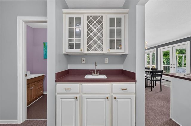 21405 S Harper Road, Peculiar, MO 64078