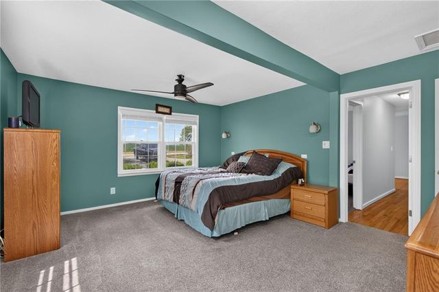 21405 S Harper Road, Peculiar, MO 64078
