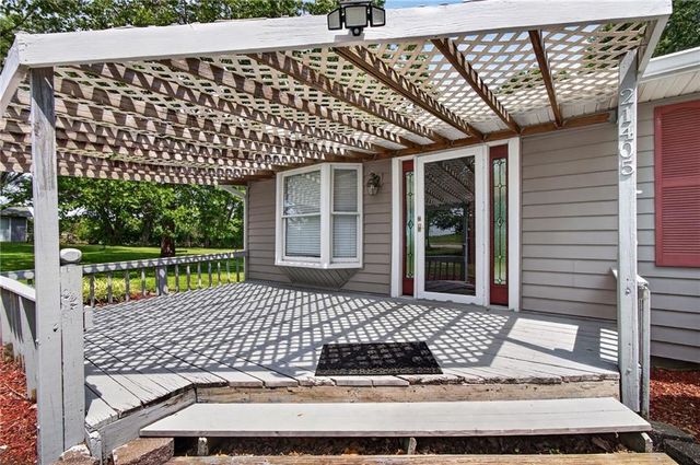 21405 S Harper Road, Peculiar, MO 64078