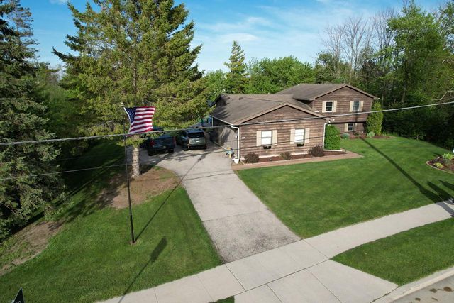 3425 N 8th STREET, Sheboygan, WI 53083
