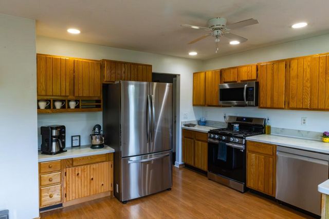 3425 N 8th STREET, Sheboygan, WI 53083