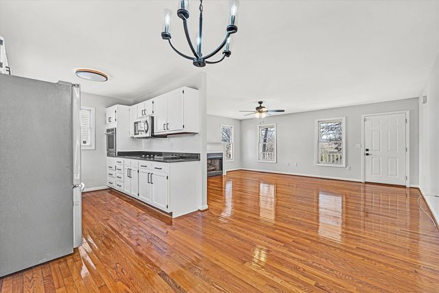 3617 View AVE, Roanoke, VA 24018