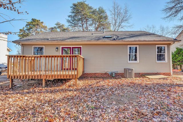 3617 View AVE, Roanoke, VA 24018