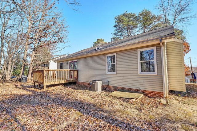 3617 View AVE, Roanoke, VA 24018