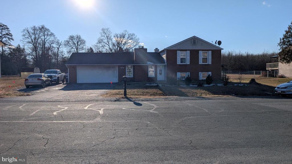 12081 PIERCE RD, Waldorf, MD 20601