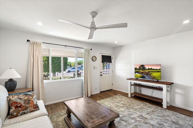 7806 E LOMA LAND Drive, Scottsdale, AZ 85257