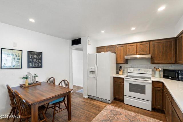 7806 E LOMA LAND Drive, Scottsdale, AZ 85257