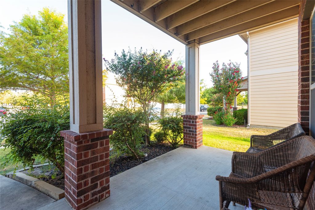 708 Whitemarsh Drive, Aubrey, TX 76227 — photo 5