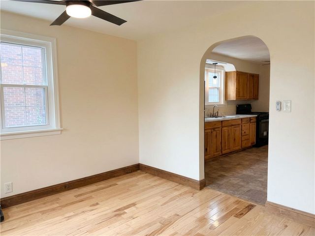 1166 N Main St, South Strabane, PA 15301