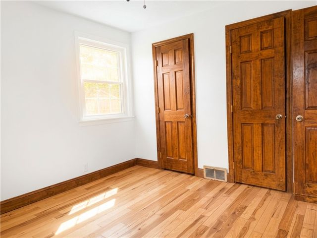 1166 N Main St, South Strabane, PA 15301