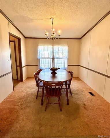 1877 S Almont Avenue, Imlay City, MI 48444