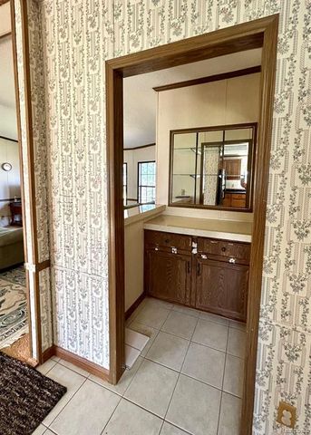 1877 S Almont Avenue, Imlay City, MI 48444