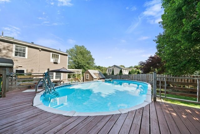4 Laurel St, Woburn, MA 01801