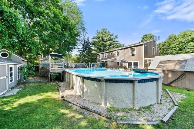4 Laurel St, Woburn, MA 01801
