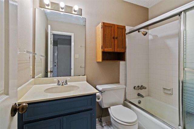 2229 Broadlawn Drive, Houston, TX 77058