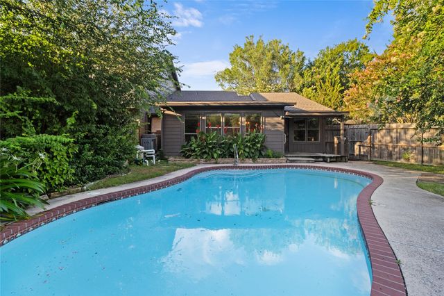 2229 Broadlawn Drive, Houston, TX 77058