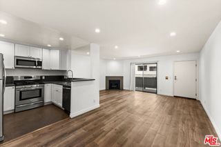 6212 FULTON Avenue 103, Van Nuys, CA 91401