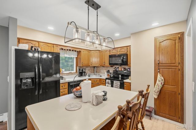 189 Woodcock Mtn Road, Washingtonville, NY 10992