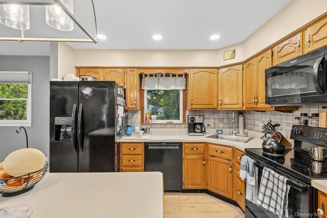189 Woodcock Mtn Road, Washingtonville, NY 10992