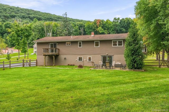 189 Woodcock Mtn Road, Washingtonville, NY 10992