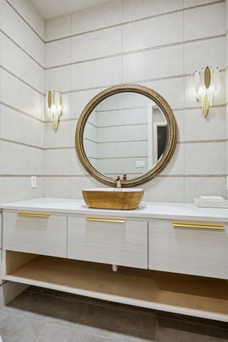 1121 Excalibur Boulevard, Lewisville, TX 75056