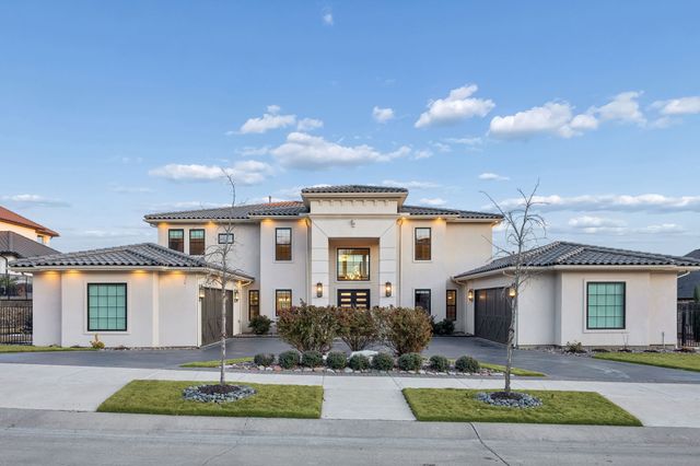 1121 Excalibur Boulevard, Lewisville, TX 75056