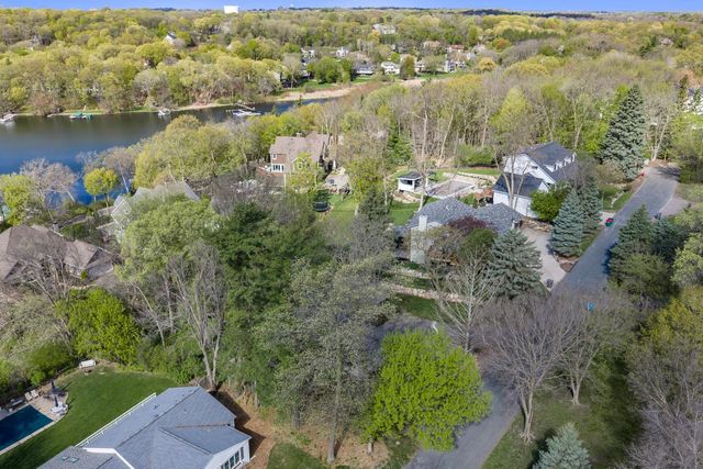 531 Indian Hill Road, Chanhassen, MN 55317