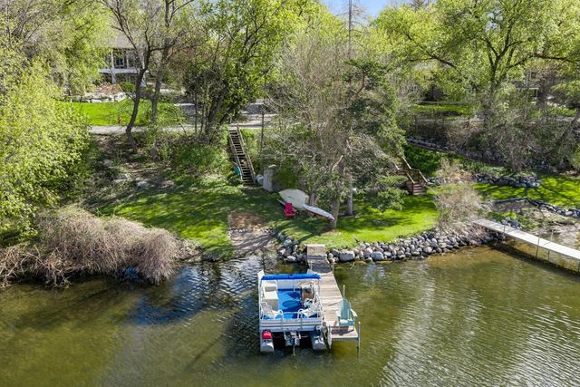 531 Indian Hill Road, Chanhassen, MN 55317