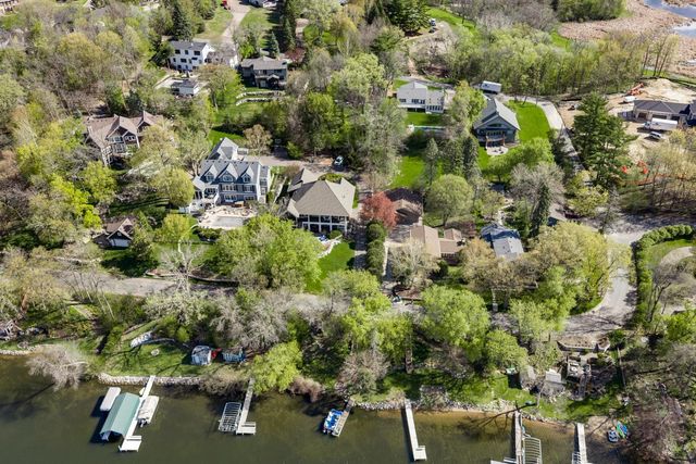 531 Indian Hill Road, Chanhassen, MN 55317