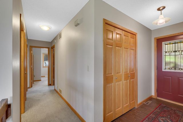 531 Indian Hill Road, Chanhassen, MN 55317