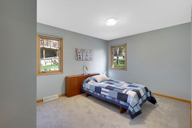531 Indian Hill Road, Chanhassen, MN 55317