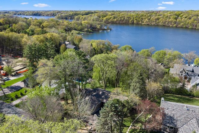 531 Indian Hill Road, Chanhassen, MN 55317