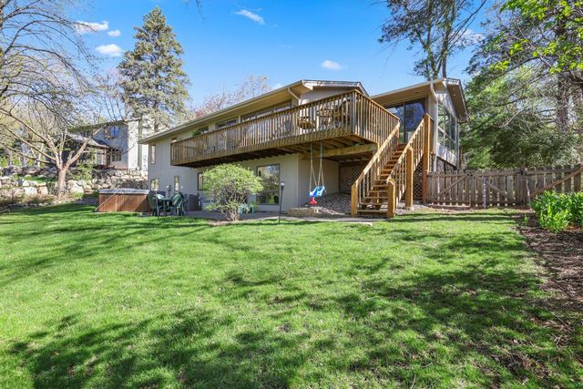 531 Indian Hill Road, Chanhassen, MN 55317